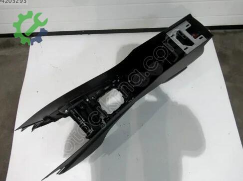 Audi Q3 Orta Konsol 8U1863244B çıkma parça
