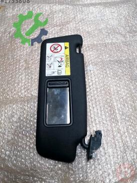Audi A3 Güneşlik 8V0857552R çıkma parça