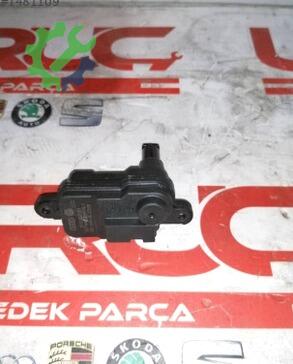 Volkswagen Jetta Röle 8V0862159 çıkma parça