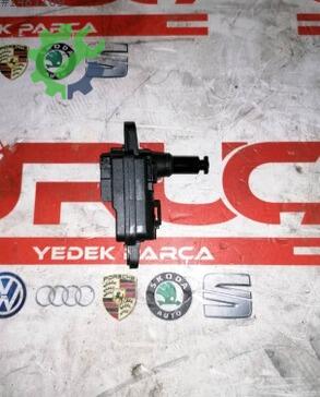 Volkswagen Jetta Röle 8V0862159 çıkma parça