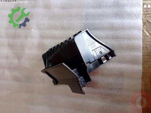 Audi A3 Bagaj 8V0863424A çıkma parça