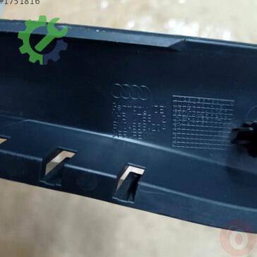 Audi A3 Kapı Direği 8V0868204 çıkma parça