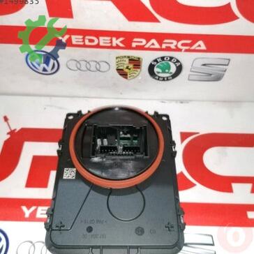 Volkswagen Tiguan Far Beyni 8V0907399B çıkma parça