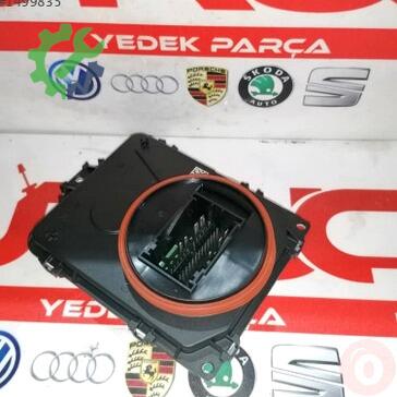 Volkswagen Tiguan Far Beyni 8V0907399B çıkma parça