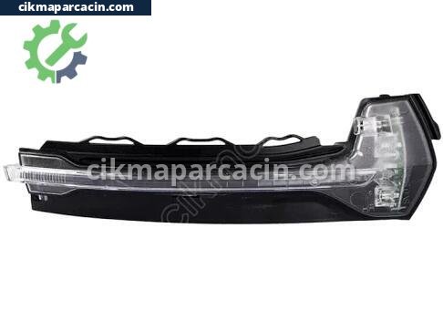 Audi A3 Sinyal çıkma parça