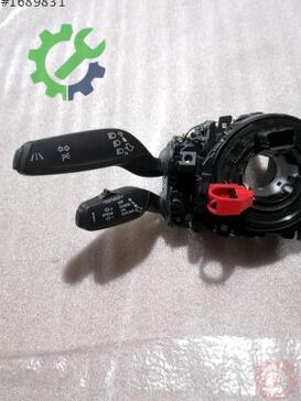 Audi A5 Sinyal Kolu 8V0953521DR çıkma parça