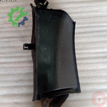 Volkswagen Touareg Kalorifer Musluğu 8V1819979A çıkma parça
