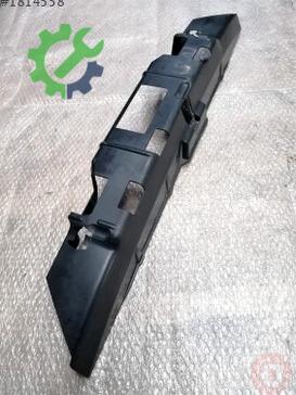 Volkswagen Golf Ön Tampon 8V3807217C çıkma parça