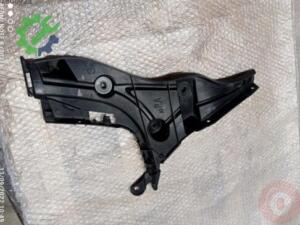 Audi A3 2022 Tampon Braketi Çıkma - 8V4807377D