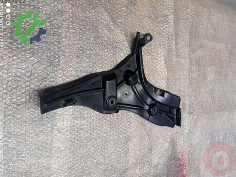 Audi A3 Tampon Braketi 8V4807378D çıkma parça