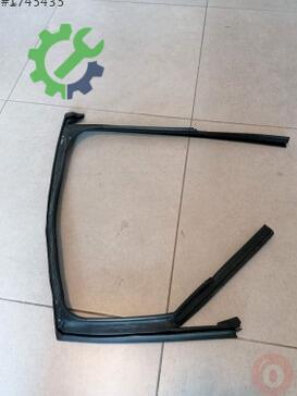 Audi A3 Kapı Çıtası 8V4839439B çıkma parça