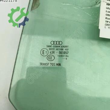Audi A3 Kapı Camları 8V4845205A çıkma parça