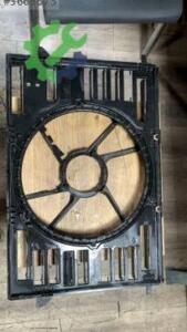 8W0121207 orjinal 2015-2020 audi a4 fan davlumbazı