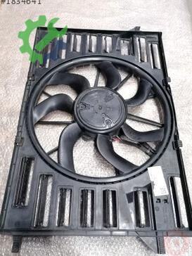 Audi A4 Fan Motoru 8W0121207B çıkma parça