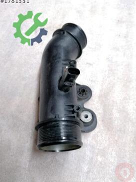 Audi A4 Turbo Hortumu 8W0145673E çıkma parça