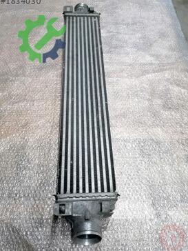 Audi A4 Intercooler 8W0145805E çıkma parça