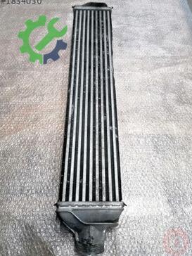 Audi A4 Intercooler 8W0145805E çıkma parça