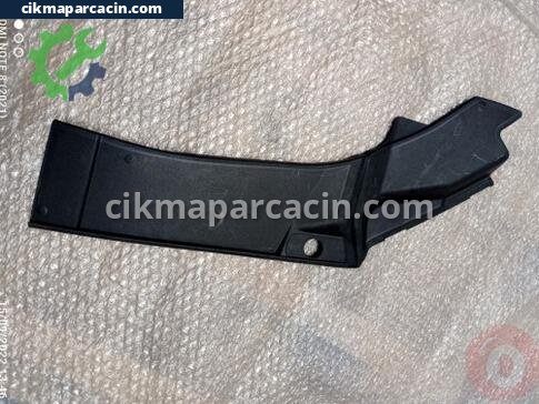 Audi A4 Far çıkma parça
