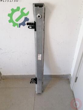 Audi A4 Tampon Demiri 8W0807113 çıkma parça