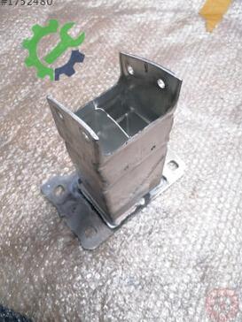 Audi A4 Tampon Demiri 8W0807134 çıkma parça