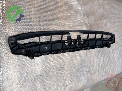 Audi A4 Tampon Braketi 8W0807233 çıkma parça