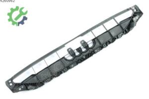 Tampon Braketi Audi A4 2025 Çıkma 8W0807233C