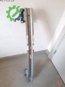Audi A4 Orijinal Çıkma Tampon Demiri 8W0807309