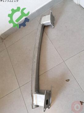 Audi A4 Tampon Demiri 8W0807309 çıkma parça