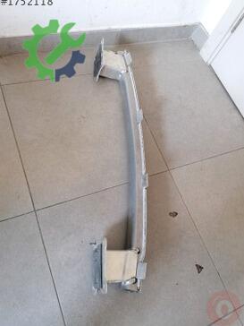 Audi A4 Tampon Demiri 8W0807309J çıkma parça