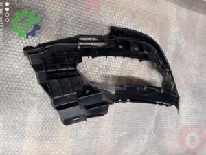 Çıkma Audi A4 Tampon Braketi 8W0807348D