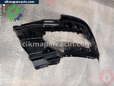 Audi A4 Tampon Braketi çıkma parça