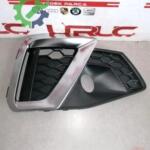 Çıkma Audi A4 Sis Farı Çerçevesi 8W0807682AM