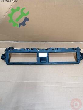 Audi A4 Tampon Braketi 8W0807771 çıkma parça