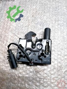 Audi A5 Kaput Kilidi 8W0823509C çıkma parça