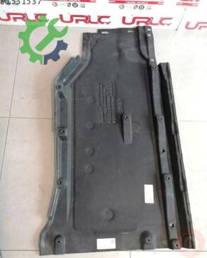 Audi A4 Karter Muhafaza 8W0825208B çıkma parça