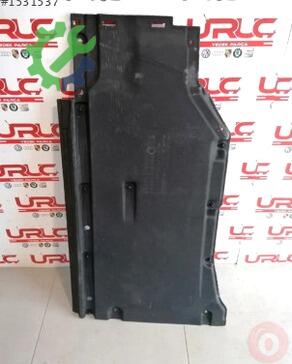 Audi A4 Karter Muhafaza 8W0825208B çıkma parça