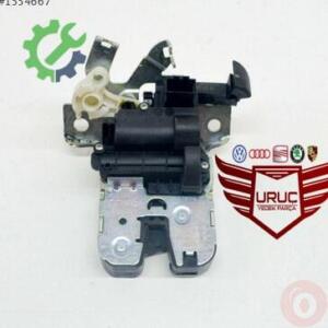 Audi A4 2022 Çıkma Bagaj Kilidi 8W0827503