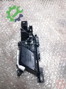 Audi A4 Kapı Çıtası 8W0837019A çıkma parça