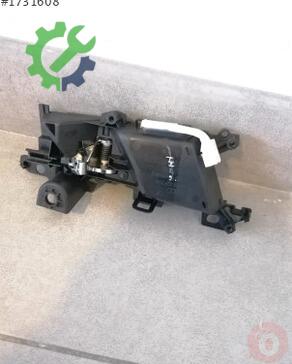 Audi A4 Kapı Kolu 8W0839020A çıkma parça