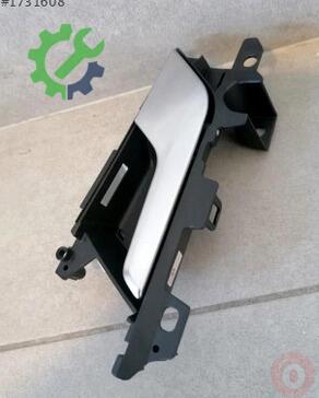 Audi A4 Kapı Kolu 8W0839020A çıkma parça