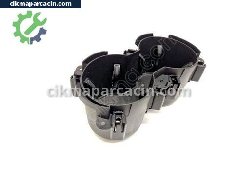 Audi A4 Bardaklık çıkma parça
