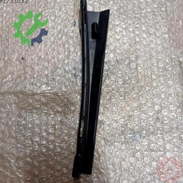 Audi A4 Kapı Direği 8W0868204 çıkma parça