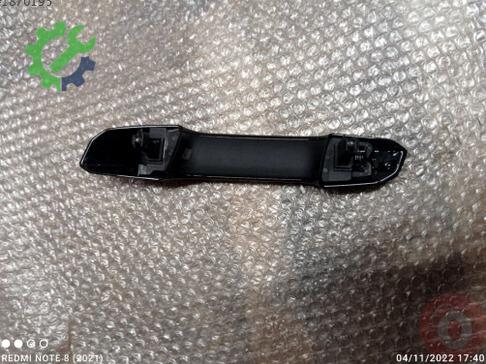 Audi A4 Kapı Kolu 8W0837240 çıkma parça