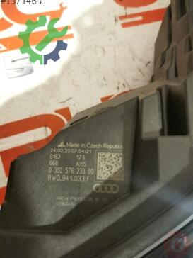 Audi A4 Far 8W0941034 çıkma parça
