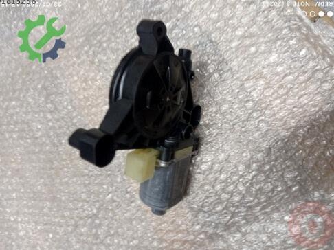 Volkswagen Golf Far Motoru 8W0959802 çıkma parça
