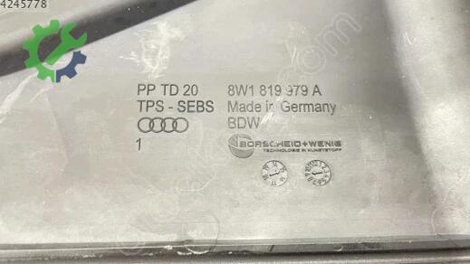 Audi A4 Ön Cam Izgarası 8W1819979A çıkma parça
