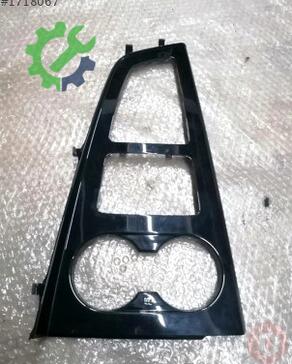 Audi A4 Gösterge Çerçevesi 8W1864241F çıkma parça