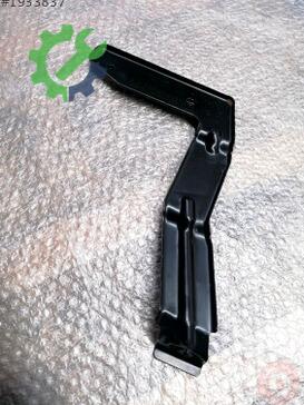 Audi A4 Tampon Demiri 8W5807330A çıkma parça