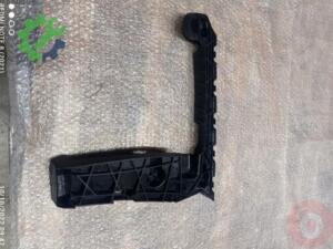 Audi A4 2022 Çıkma Tampon Braketi 8W5807454A