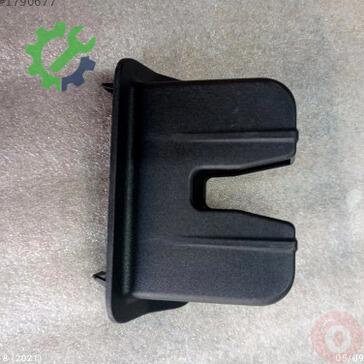 Audi A4 Bagaj 8W5827520 çıkma parça